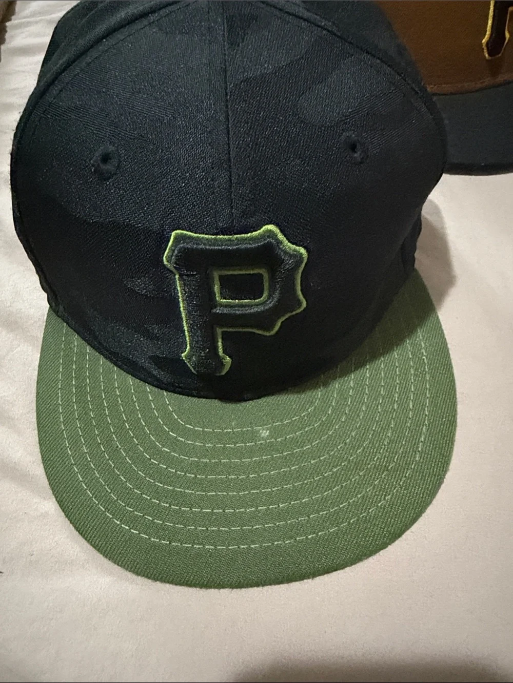 Pittsburgh Pirates Fitted Cap with Olive Green Flat Brim